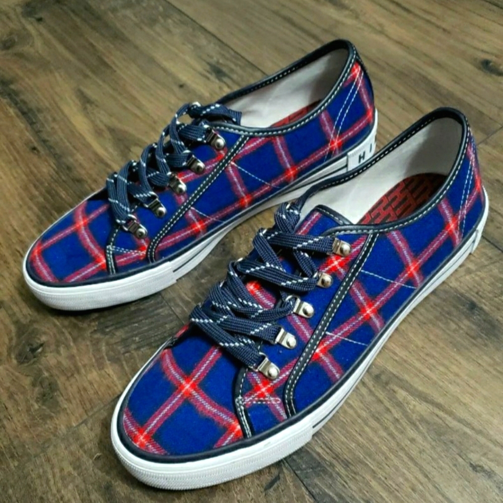 ⭐HP⭐Tommy Hilfiger Womens Plaid Blue Low Top Shoes